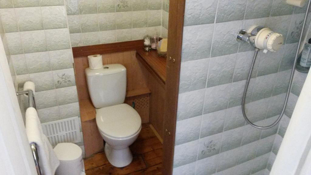 Menai Bank Hotel Caernarfon Room photo