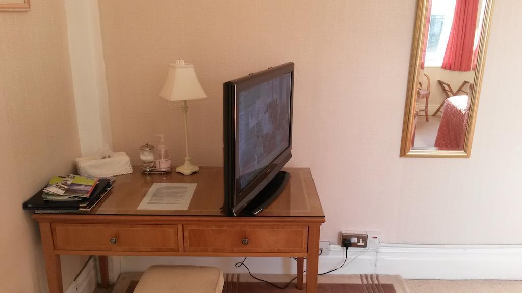 Menai Bank Hotel Caernarfon Room photo